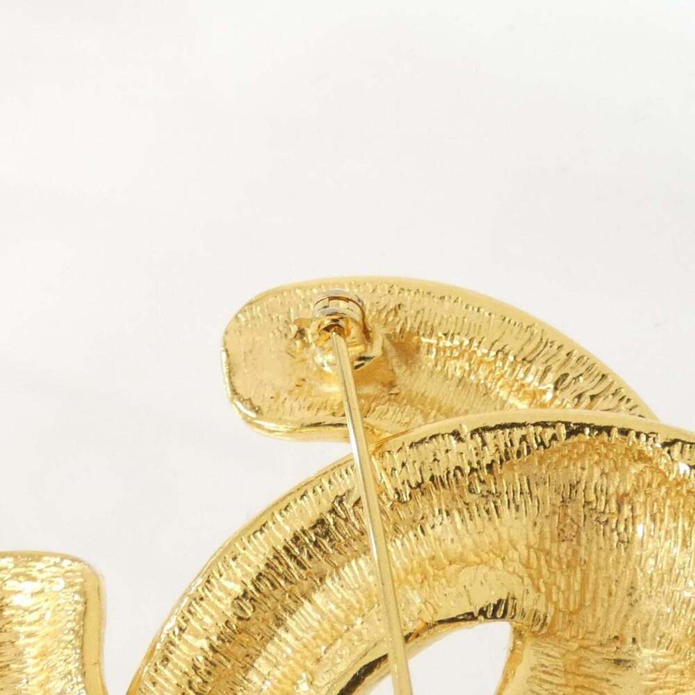 CHANEL Gold Brooch - Picture 4 of 4